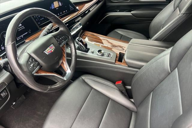 2022 Cadillac Escalade 4WD Luxury
