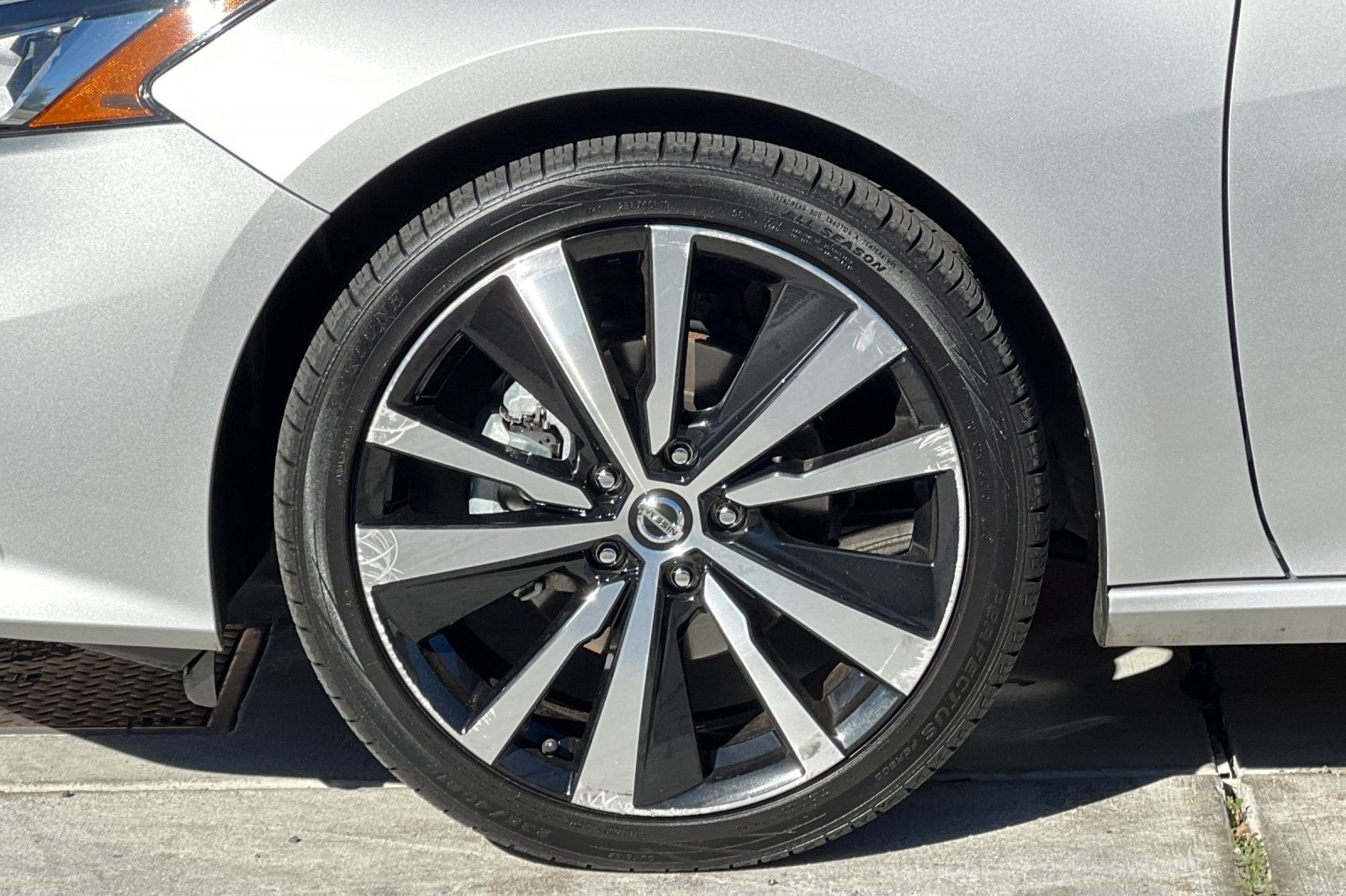 2022 Nissan Altima SR FWD