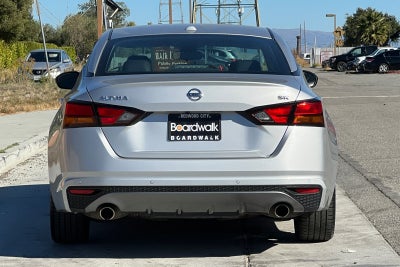 2022 Nissan Altima SR FWD