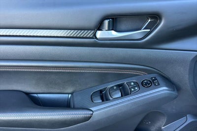 2022 Nissan Altima SR FWD