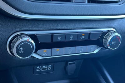 2022 Nissan Altima SR FWD