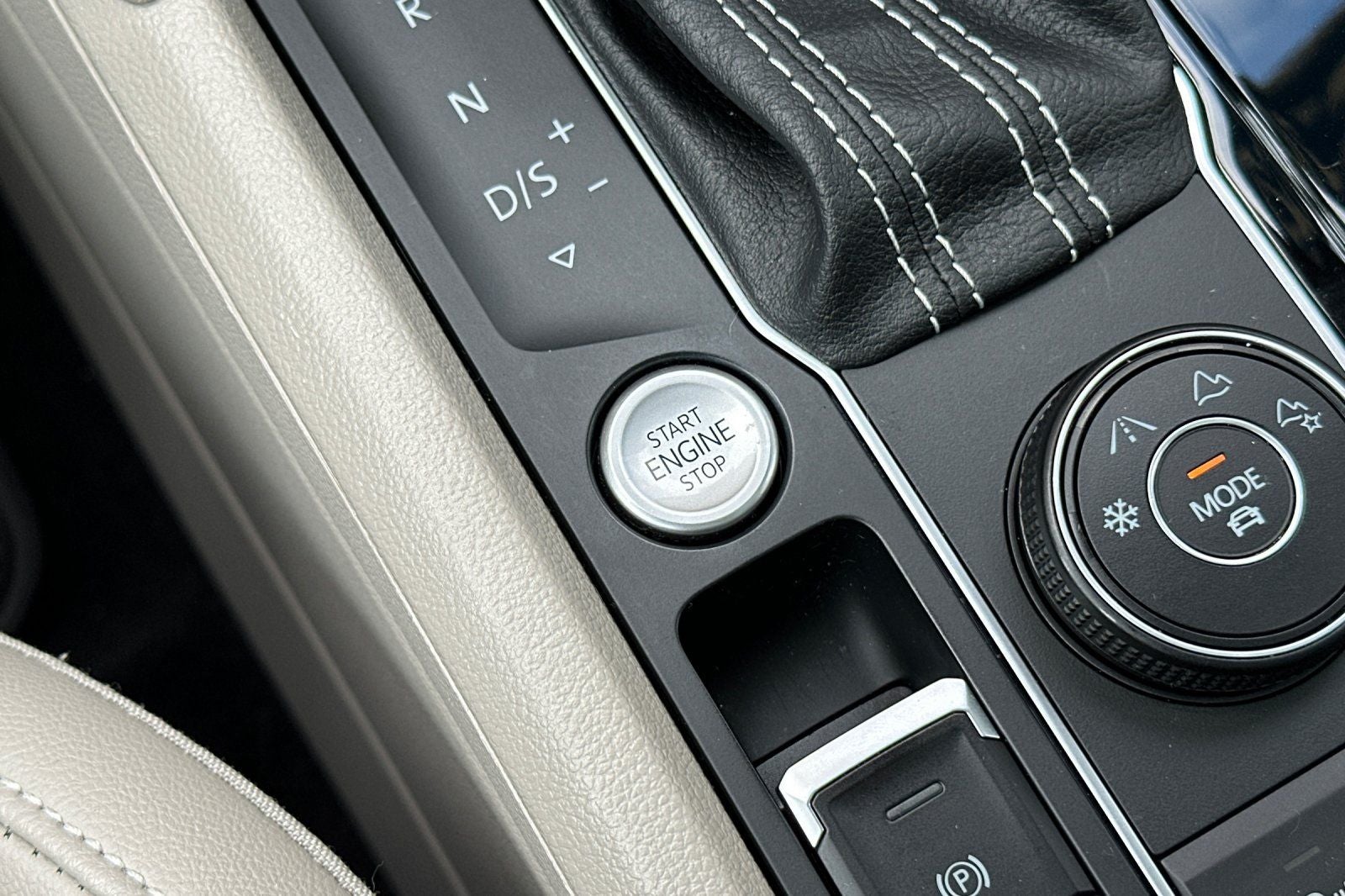 2022 Volkswagen Atlas 3.6L V6 SEL
