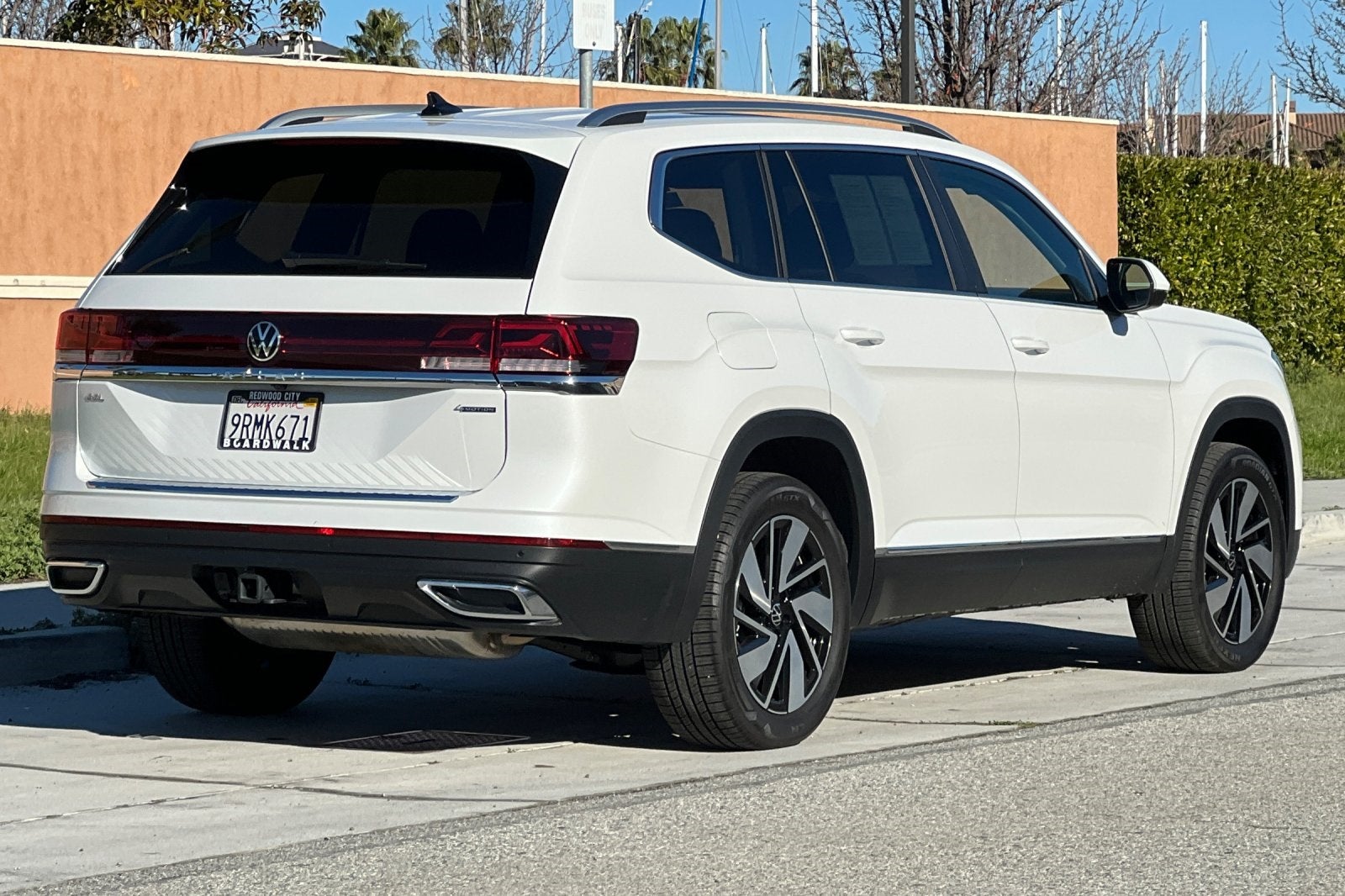 2025 Volkswagen Atlas 2.0T SEL