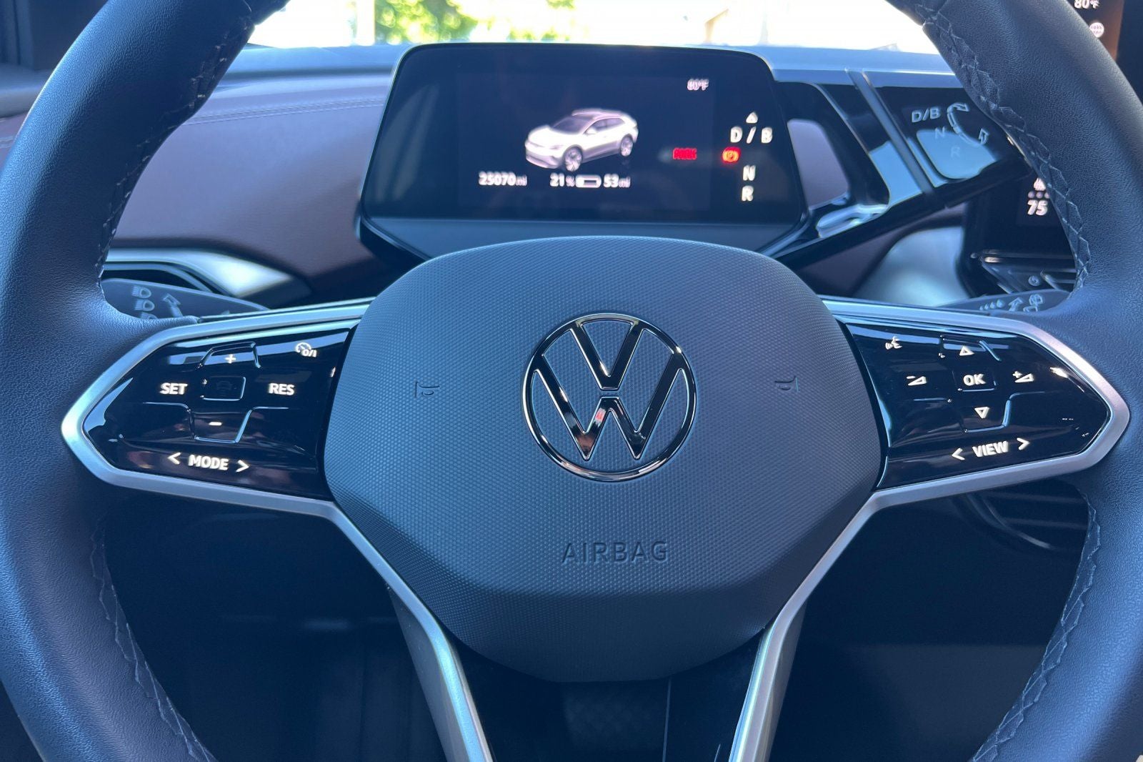 2023 Volkswagen ID.4 Pro