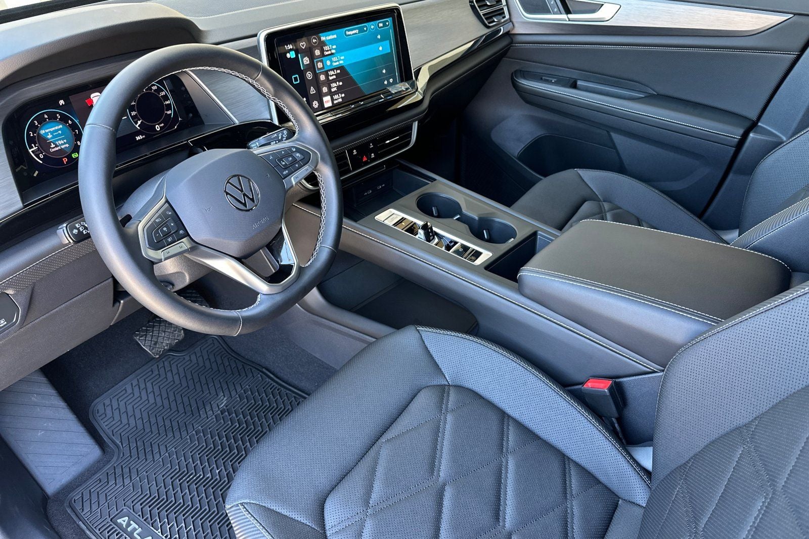 2026 Volkswagen Atlas Cross Sport SE