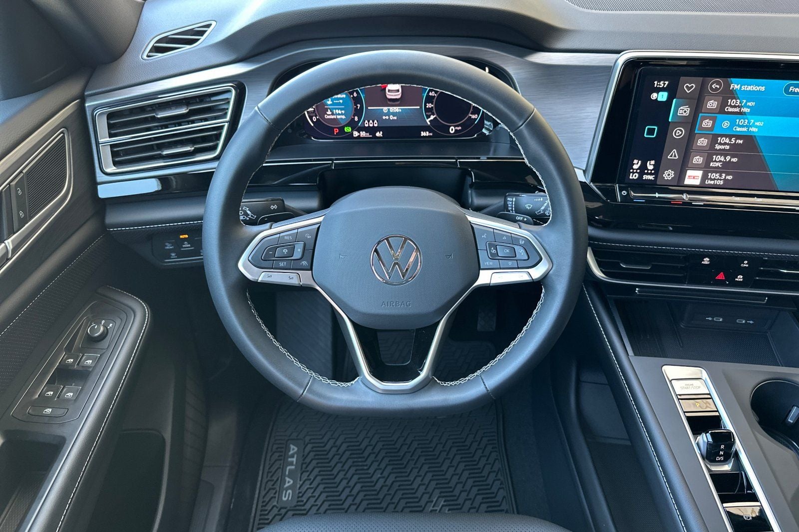 2026 Volkswagen Atlas Cross Sport SE