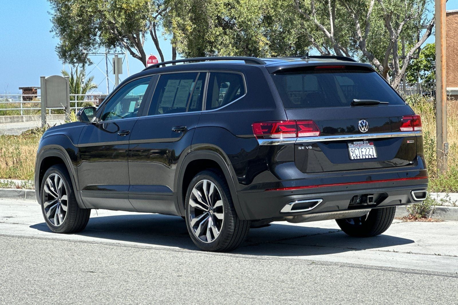 2022 Volkswagen Atlas 3.6L V6 SE w/Technology