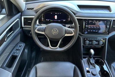 2022 Volkswagen Atlas 3.6L V6 SE w/Technology