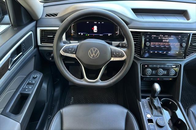 2022 Volkswagen Atlas 3.6L V6 SE w/Technology