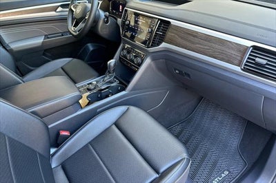 2022 Volkswagen Atlas 3.6L V6 SE w/Technology