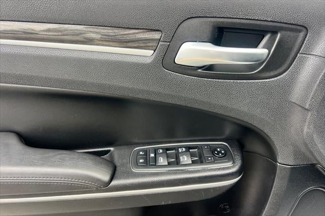 2019 Chrysler 300 Touring
