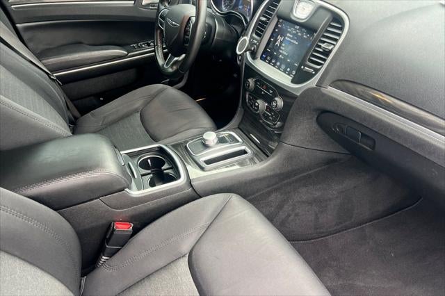 2019 Chrysler 300 Touring