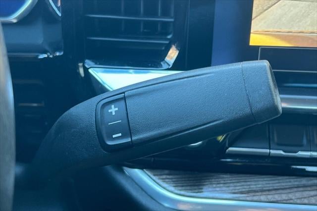 2022 Chevrolet Silverado 1500 4WD Crew Cab Standard Bed LT