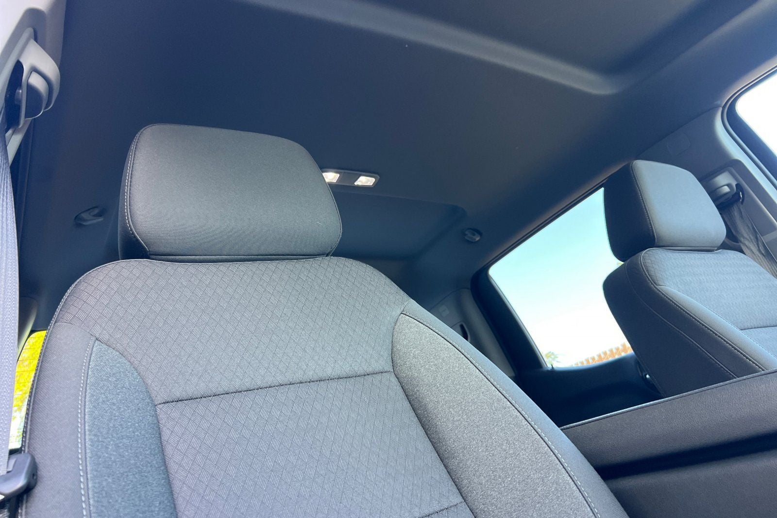 2023 Chevrolet Silverado 1500 4WD Crew Cab Short Bed Custom