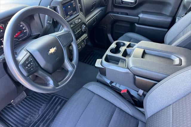 2023 Chevrolet Silverado 1500 4WD Crew Cab Short Bed Custom