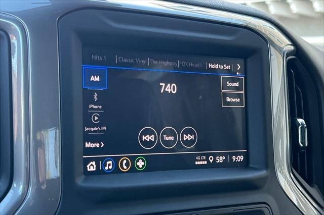 2023 Chevrolet Silverado 1500 4WD Crew Cab Short Bed Custom