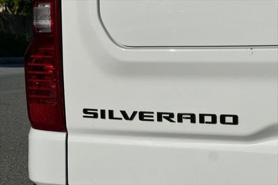 2023 Chevrolet Silverado 1500 4WD Crew Cab Short Bed Custom