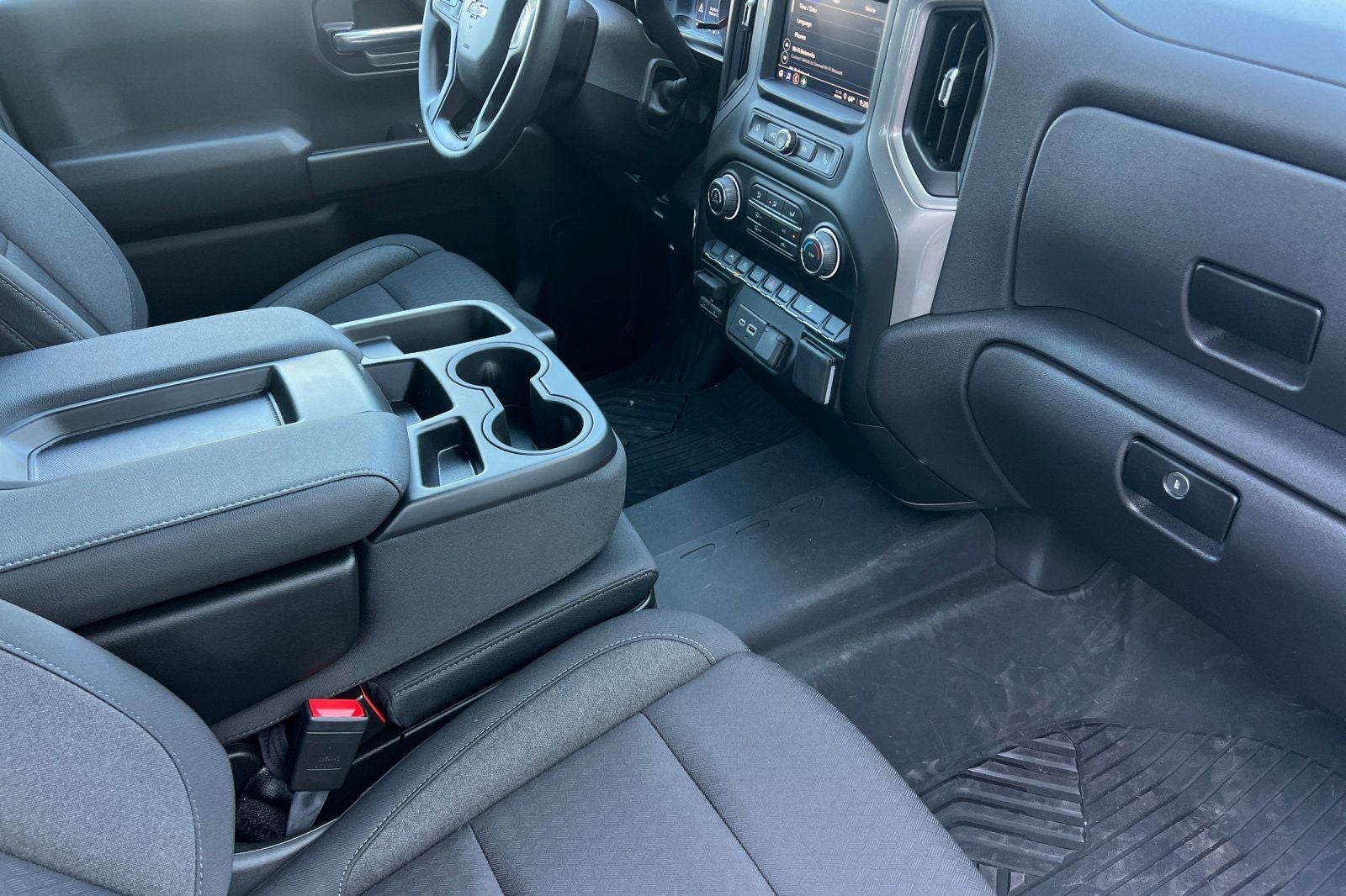2026 Chevrolet Silverado 1500 4WD Crew Cab Short Bed Custom Trail Boss