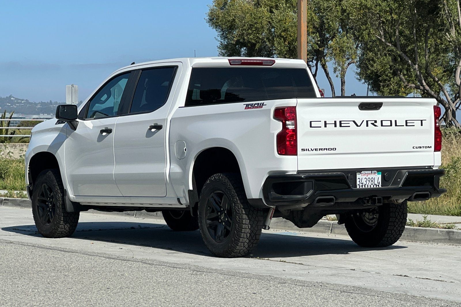 2026 Chevrolet Silverado 1500 4WD Crew Cab Short Bed Custom Trail Boss