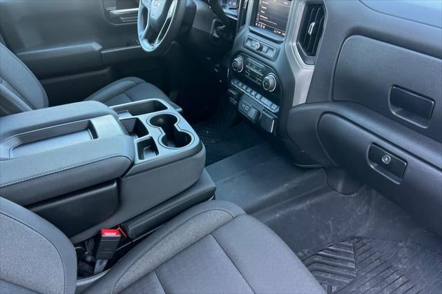 2026 Chevrolet Silverado 1500 4WD Crew Cab Short Bed Custom Trail Boss