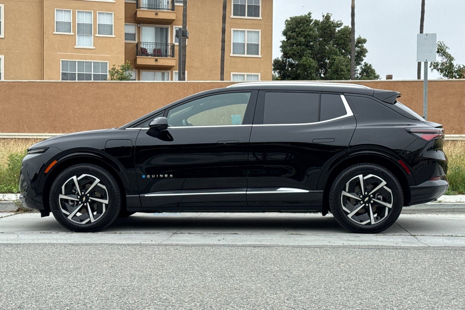2024 Chevrolet Equinox EV LT