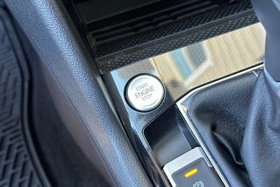 2026 Volkswagen Taos SE Black