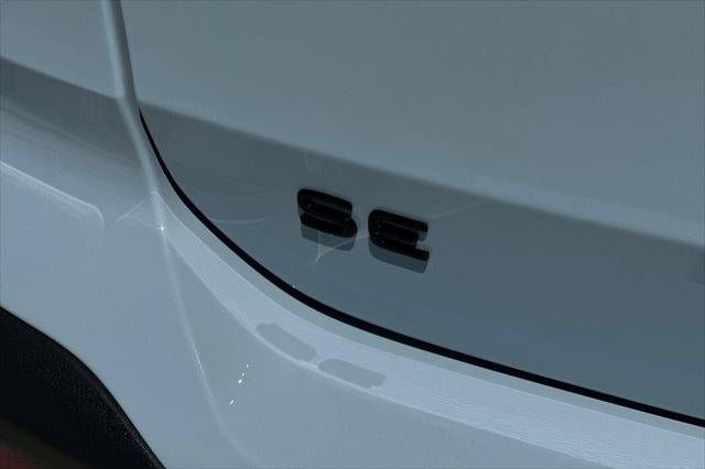 2026 Volkswagen Taos SE Black