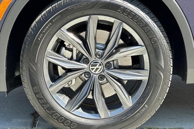 2023 Volkswagen Tiguan 2.0T SE
