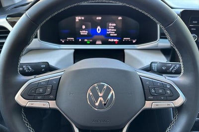 2026 Volkswagen Taos SE