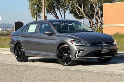 2025 Volkswagen Jetta 1.5T SE