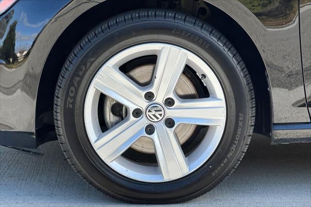 2015 Volkswagen Golf SportWagen TDI S 4-Door