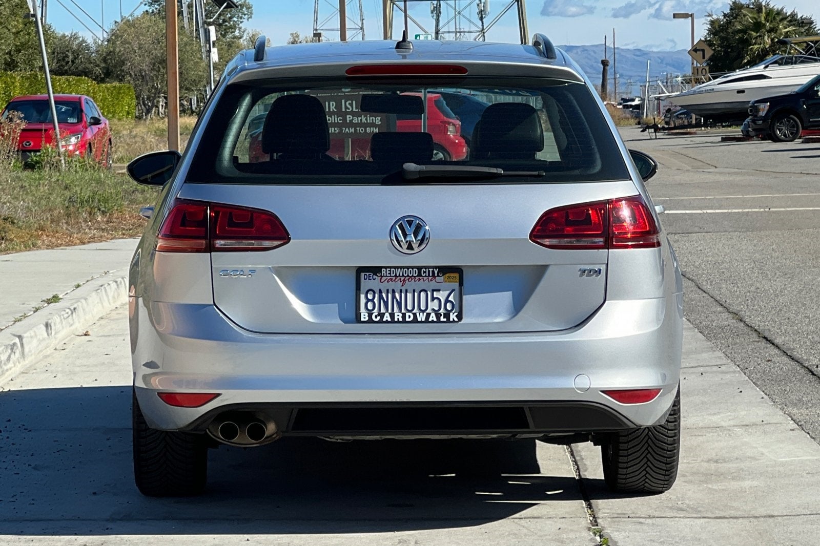 2015 Volkswagen Golf SportWagen TDI S 4-Door