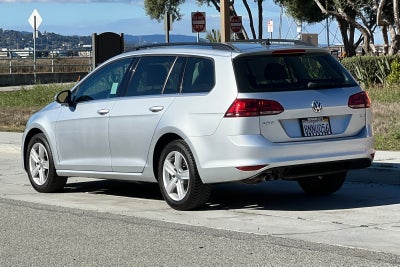 2015 Volkswagen Golf SportWagen TDI S 4-Door