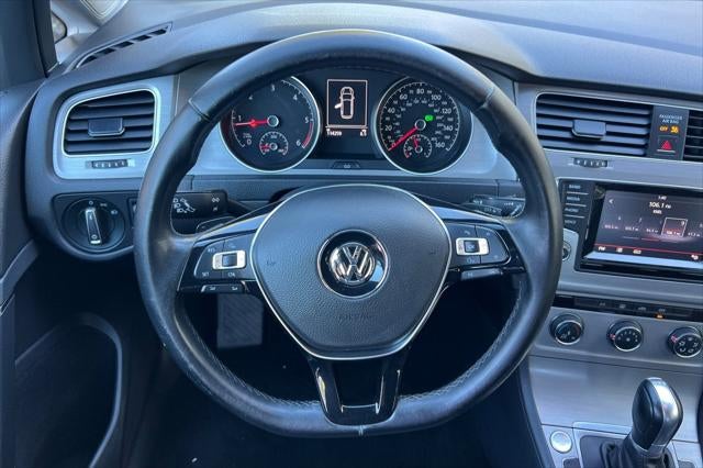 2015 Volkswagen Golf SportWagen TDI S 4-Door
