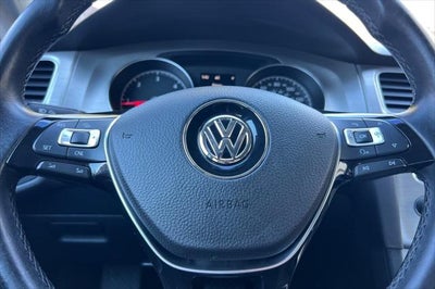 2015 Volkswagen Golf SportWagen TDI S 4-Door