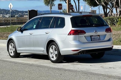 2015 Volkswagen Golf SportWagen TDI S 4-Door