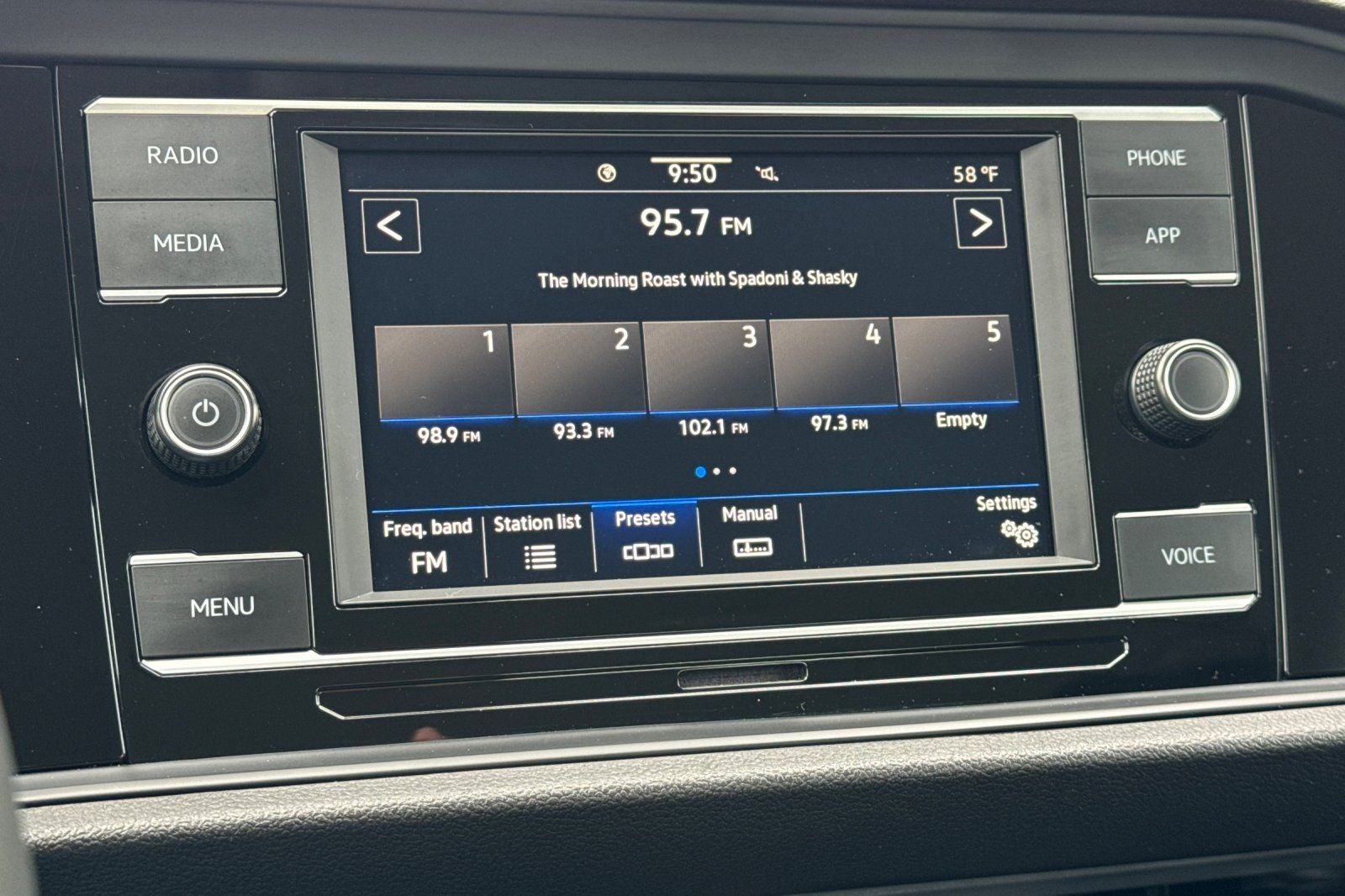 2022 Volkswagen Jetta 1.5T SE