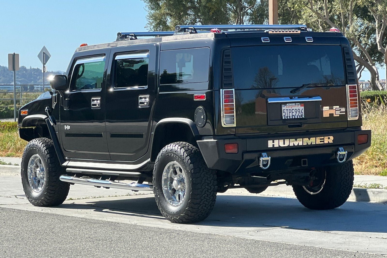 2004 Hummer H2 Base