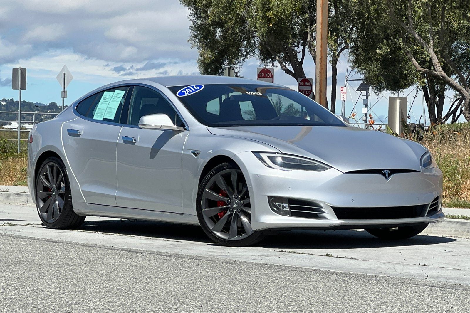Used 2016 Tesla Model S P90D with VIN 5YJSA1E4XGF146053 for sale in Redwood City, CA