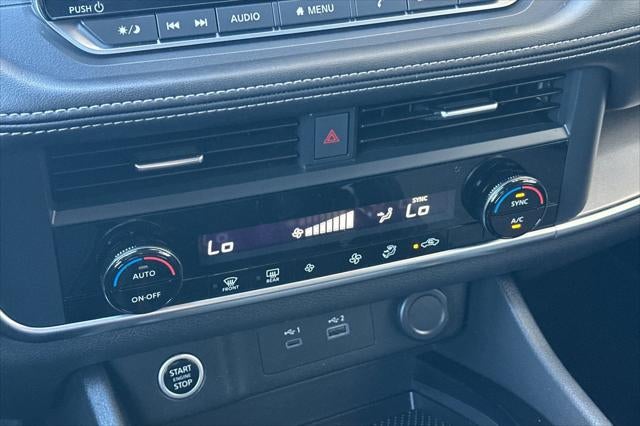 2023 Nissan Rogue SV FWD