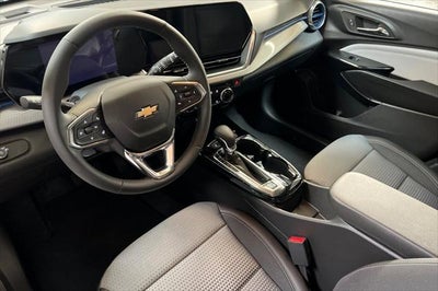 2025 Chevrolet Trax FWD LT