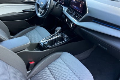 2025 Chevrolet Trax FWD LT