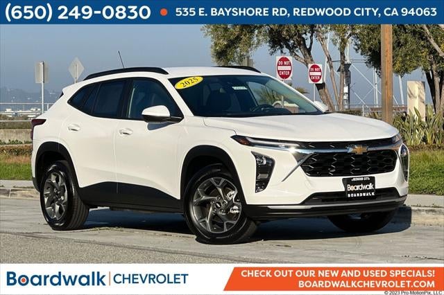 2025 Chevrolet Trax FWD LT