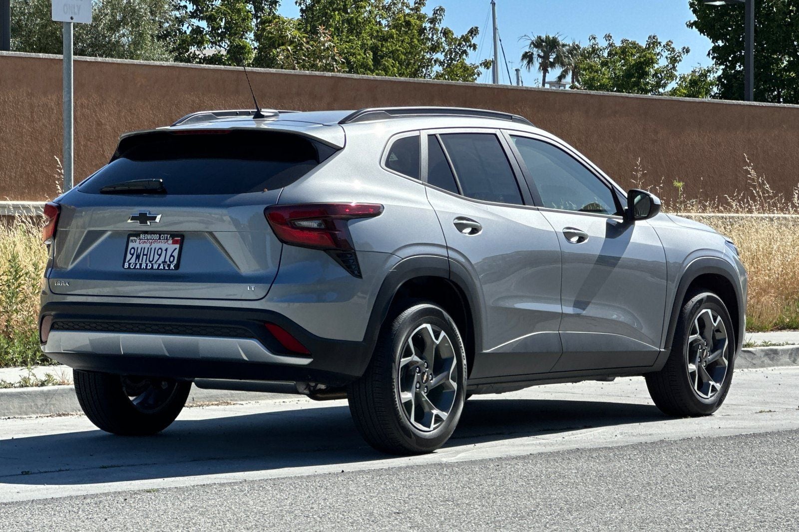 2026 Chevrolet Trax FWD LT