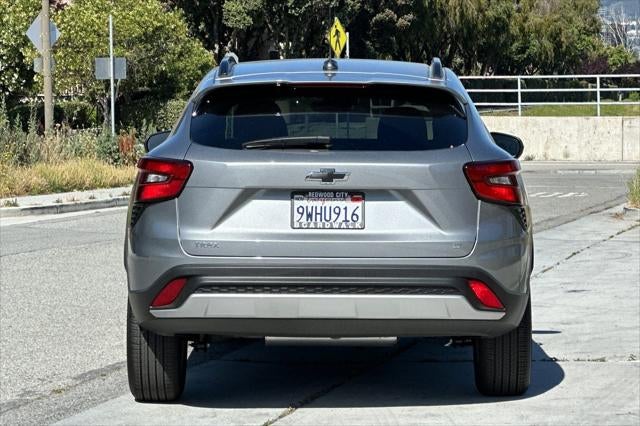 2026 Chevrolet Trax FWD LT