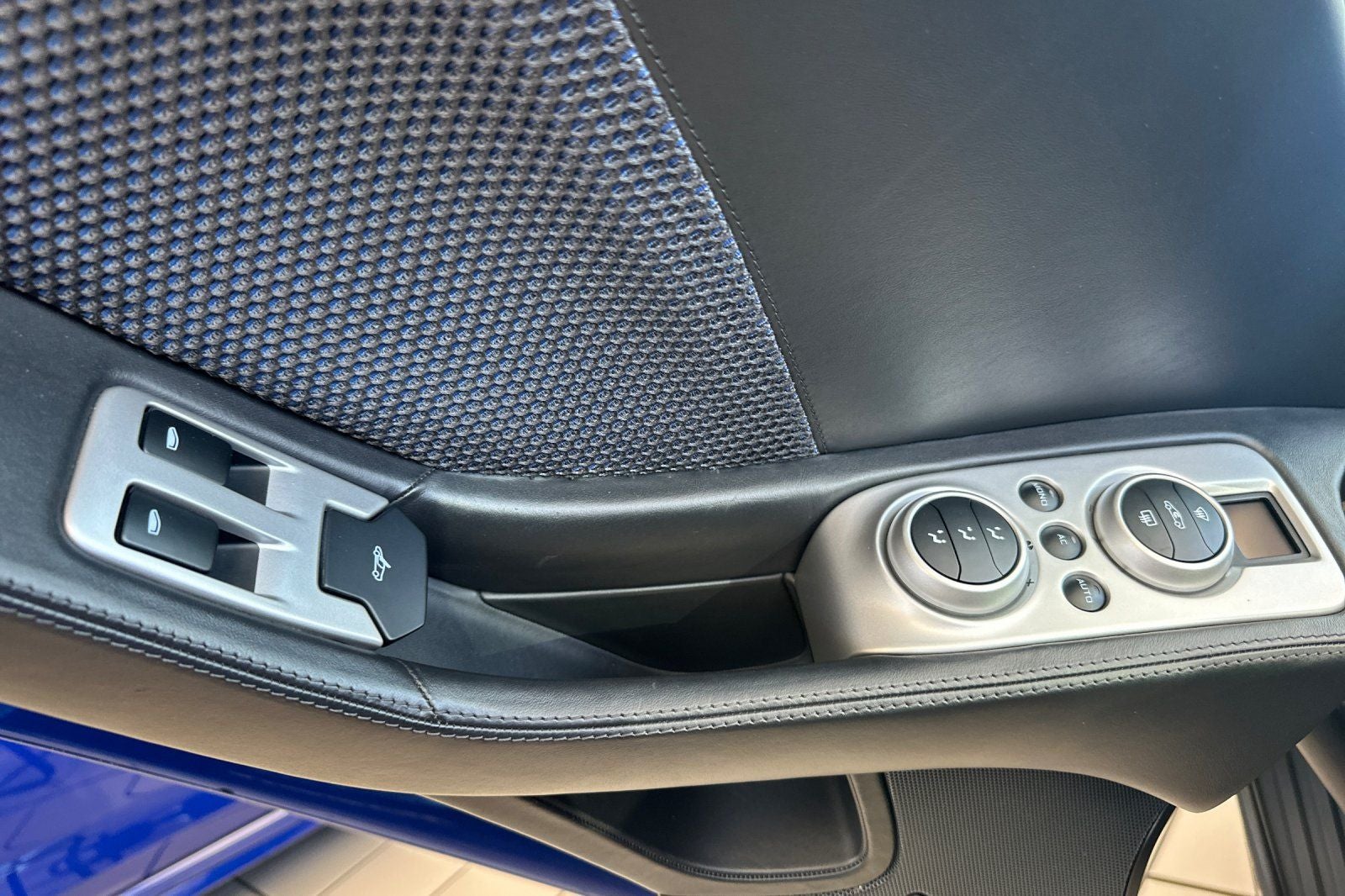 2012 McLaren MP4-12C Base