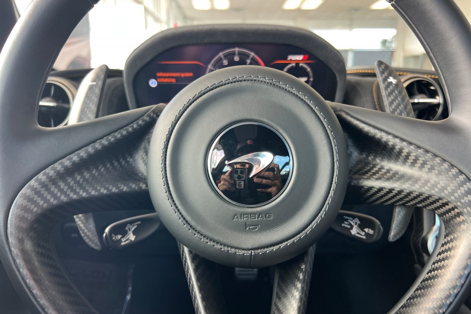 2019 McLaren 720S Base