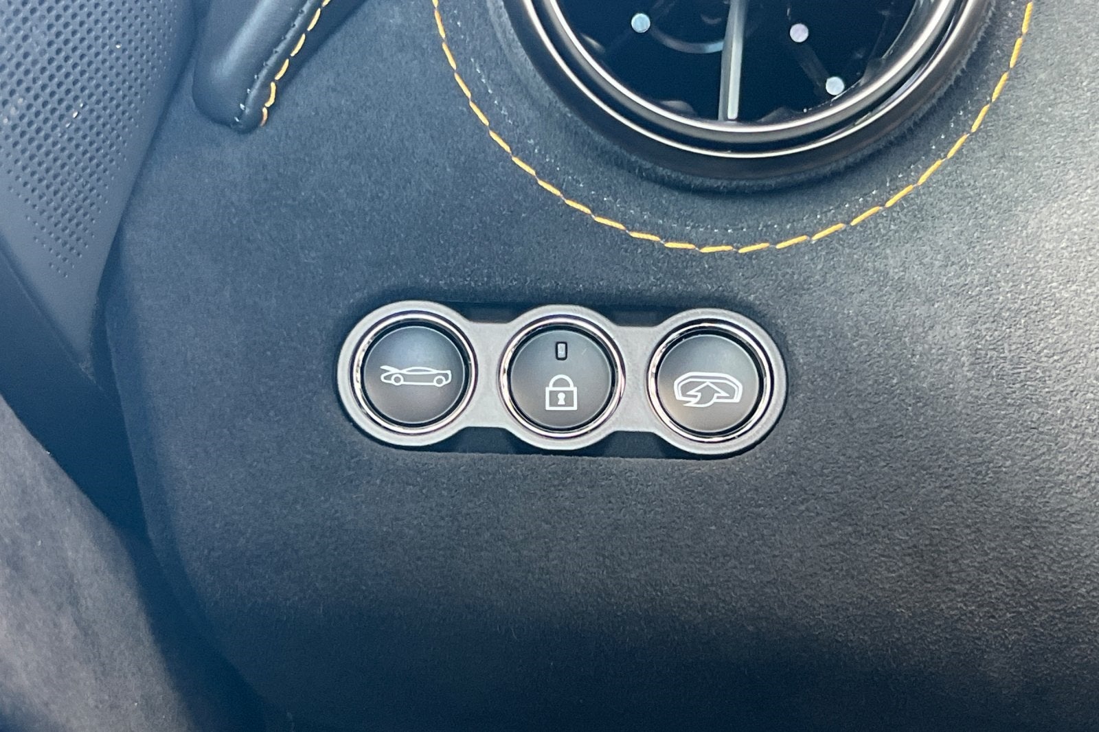 2019 McLaren 720S Base