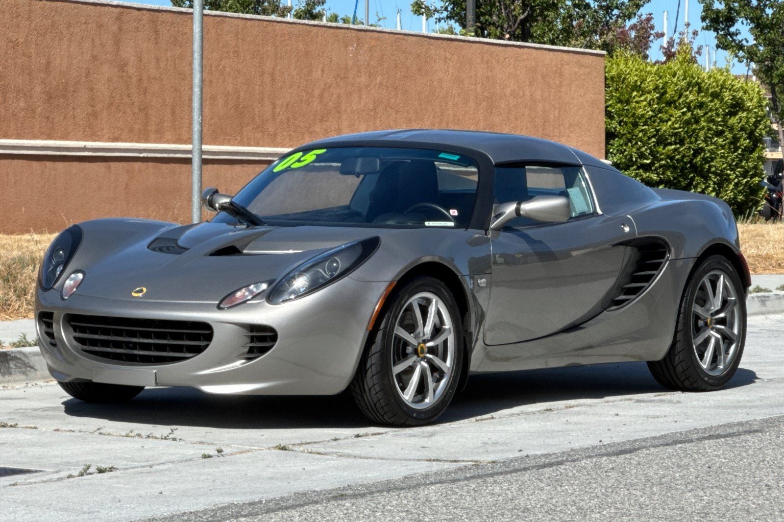 2005 Lotus Elise Base