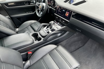 2021 Porsche Cayenne E-Hybrid Base